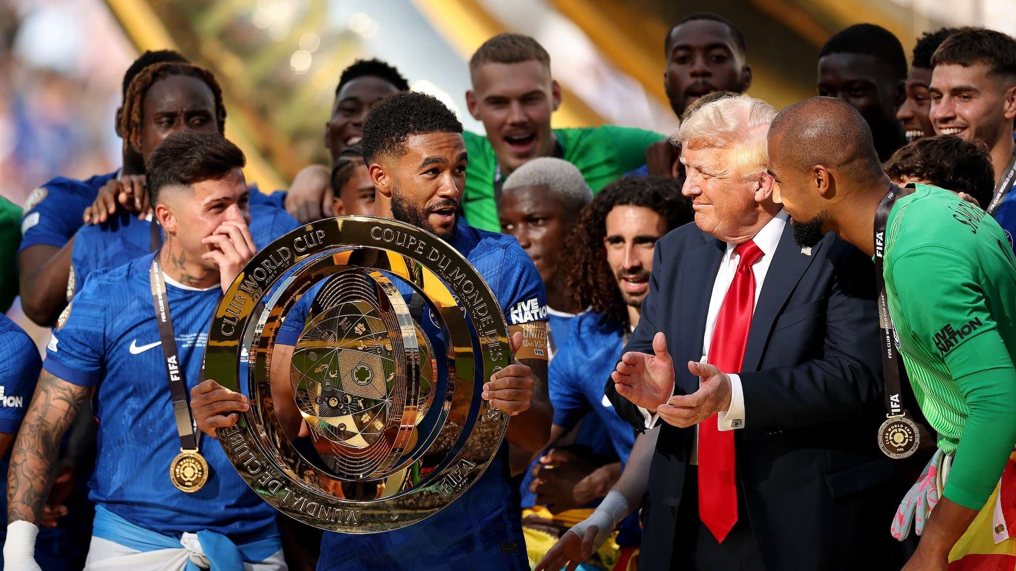 Cole Palmer Reacts as Trump Joins Chelsea’s Trophy Celebration